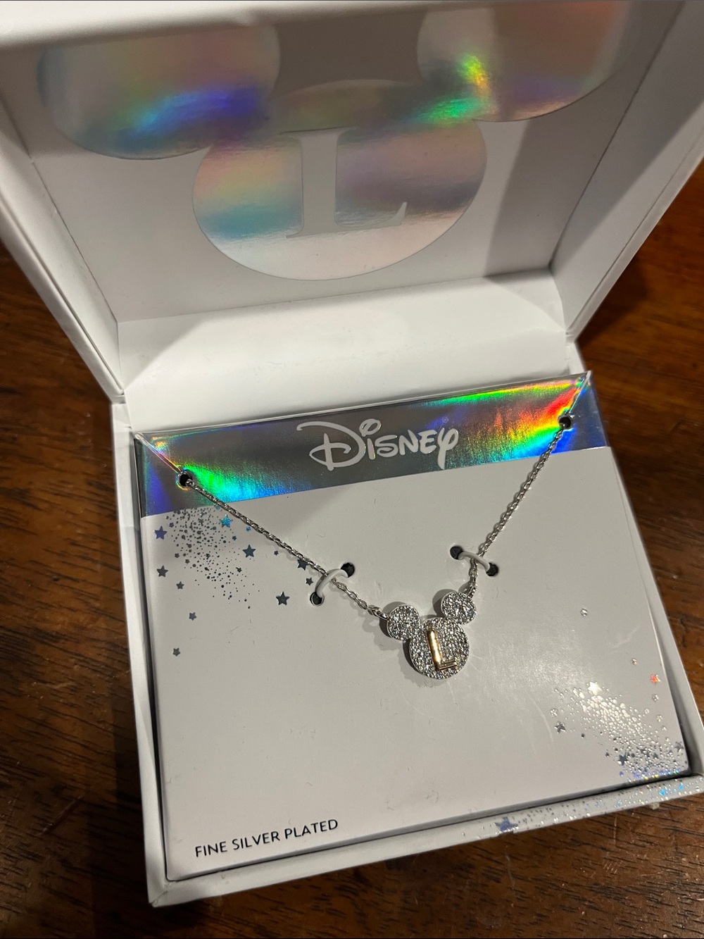 Disney Mickey shaped L necklace - Picture 5 of 5